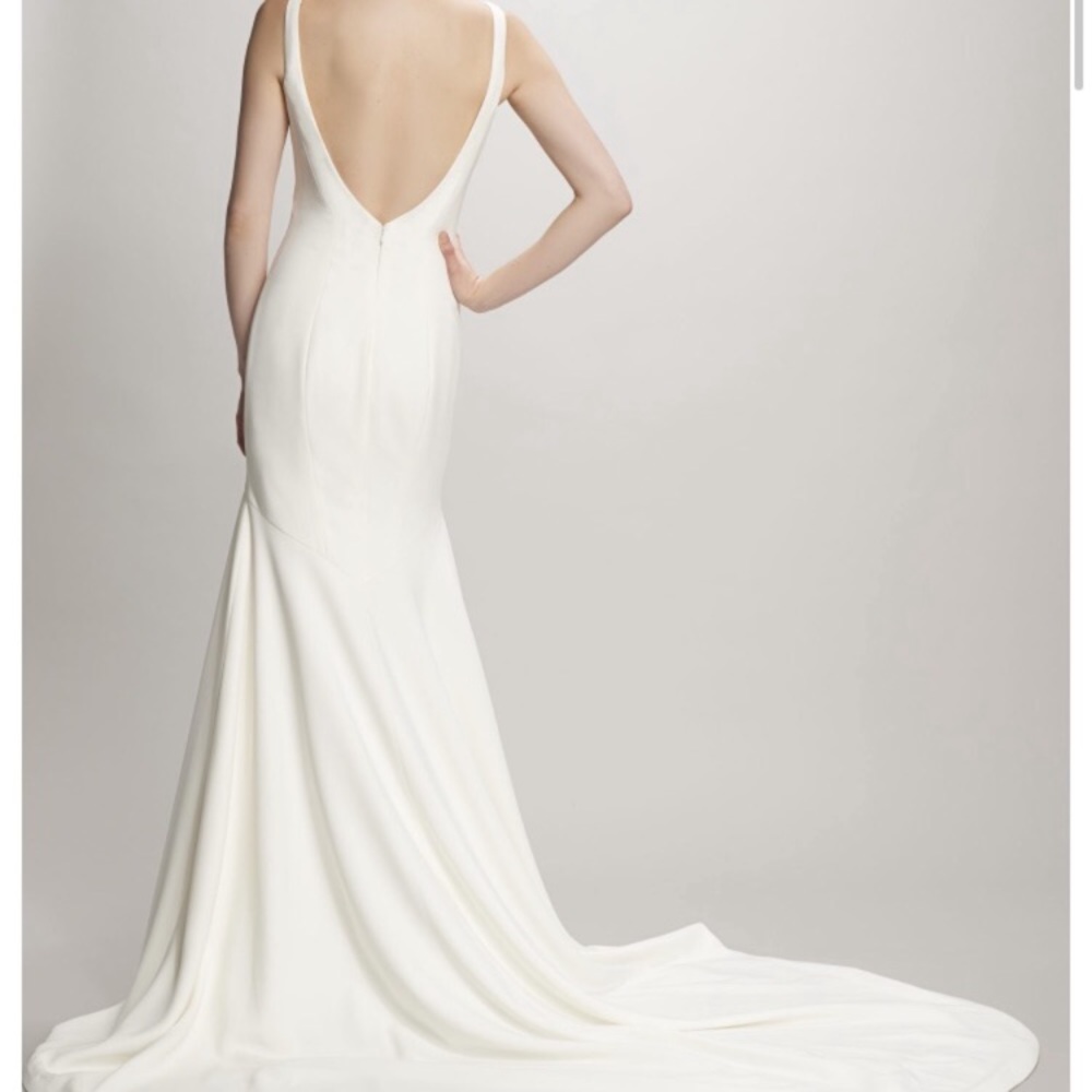 Theia Devon wedding dress - Picture 2 of 12